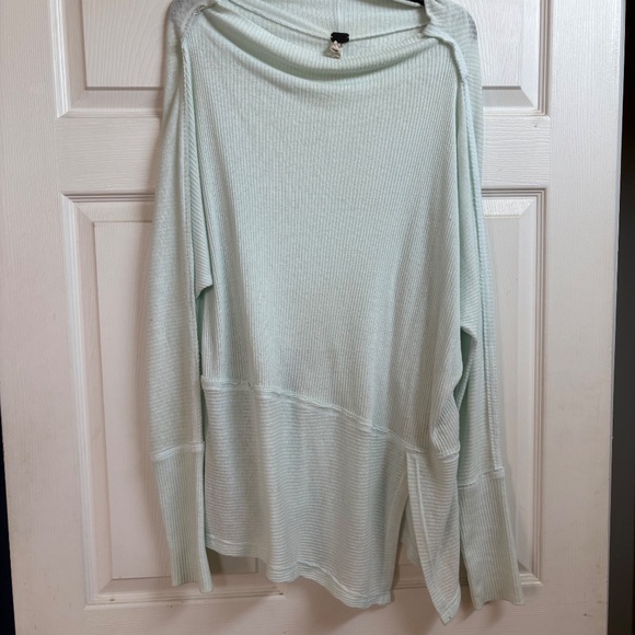 We The Free People Asymmetrical Mint Green Top - Picture 3 of 8